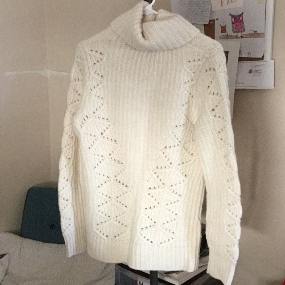 Off white turtleneck
